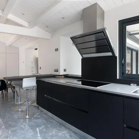 Casa de Férias Maison Le Clos Neraud Avec Piscine Et *